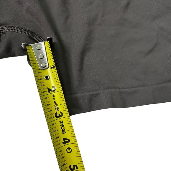 Gymshark Gray Mini Cycling Shorts Women's Size Small/Medium | 44-20 - Picture 5 of 5